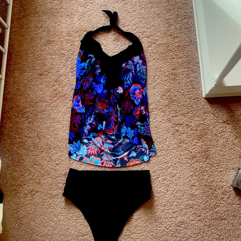 Beautiful 2 piece swim suit